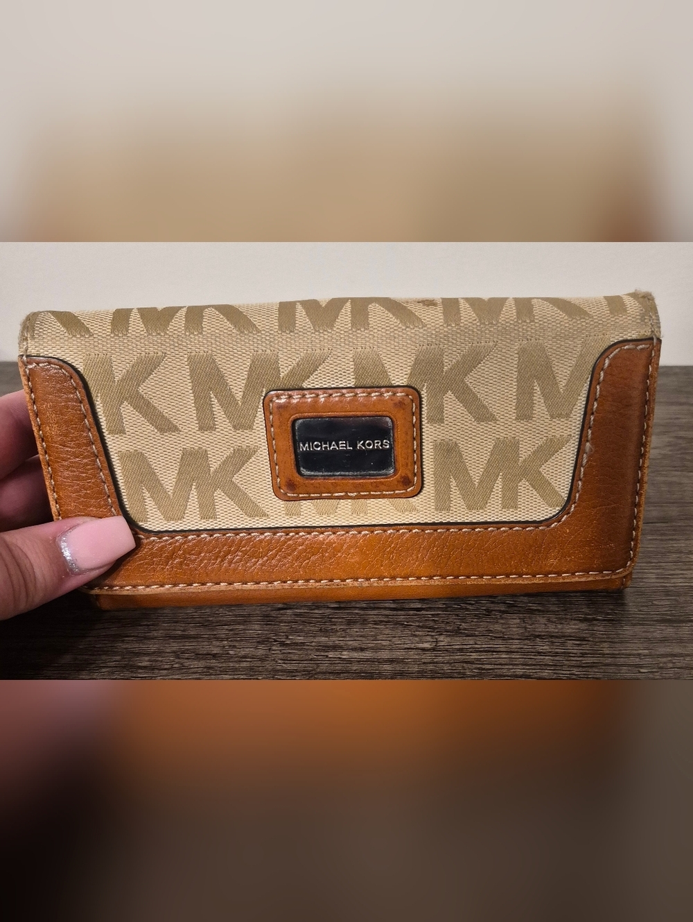 Vintage Michael Kors Tan and Beige MK Logo Continental Wallet